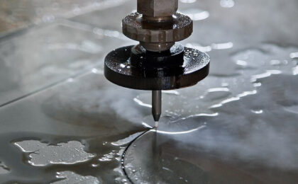 Précision extrême et rapidité : l'avenir de la découpe industrielle est ici